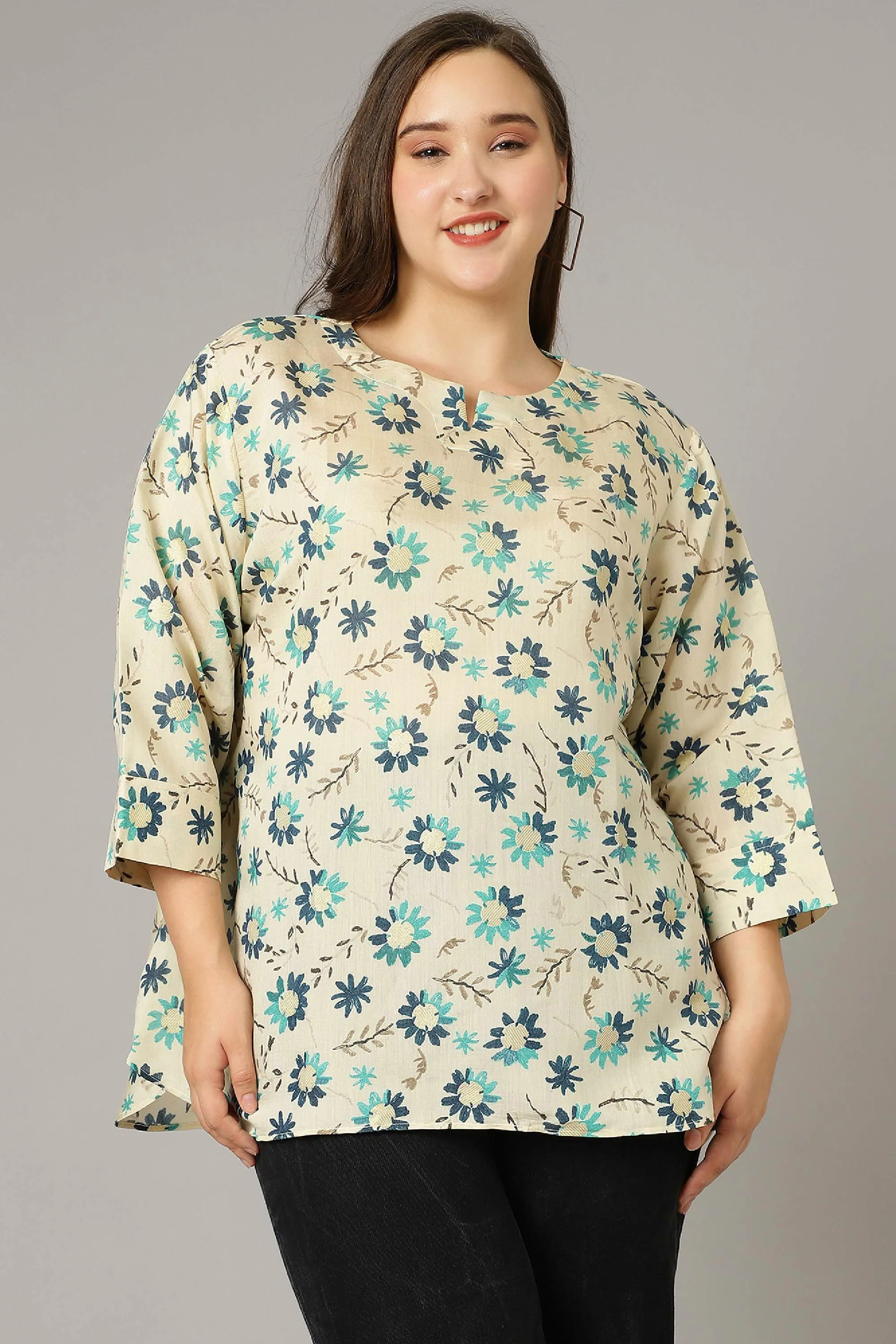 Curvy Lane Women Plus Size Foil Printed Off White Short Top