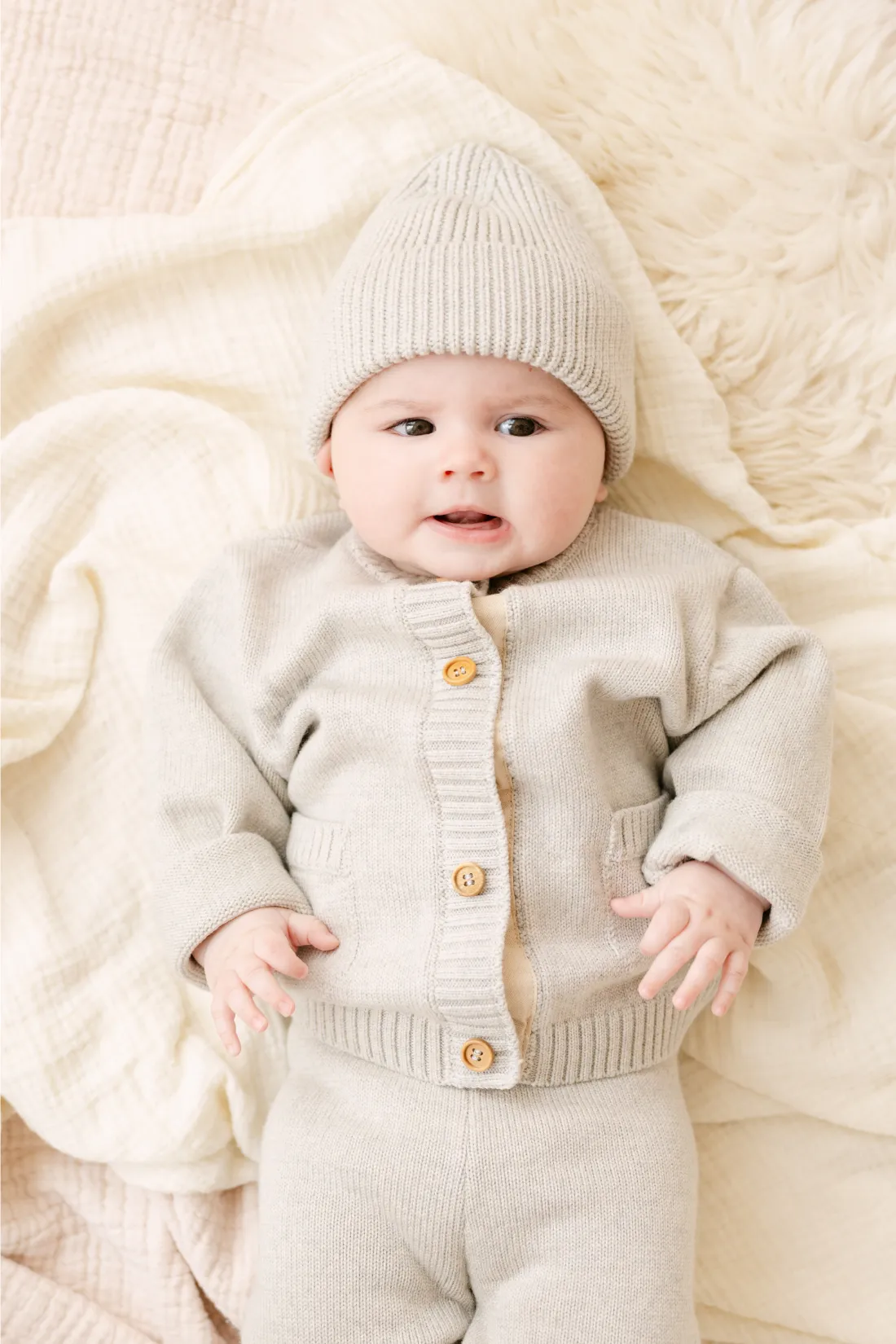 Merino Wool Baby Gift Set in Light Heather Gray