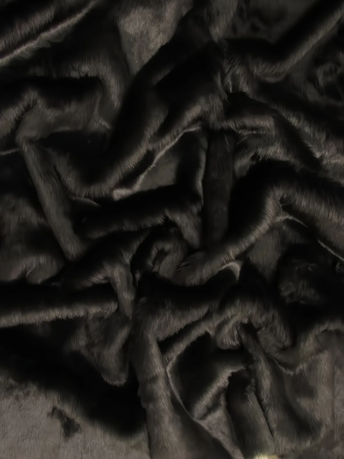 Short Shag Faux Fur Fabric / Black / EcoShag 15 Yard Bolt